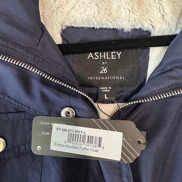 Ashley by 26 International Hooded Puffer Coat - Picture 2 of 2